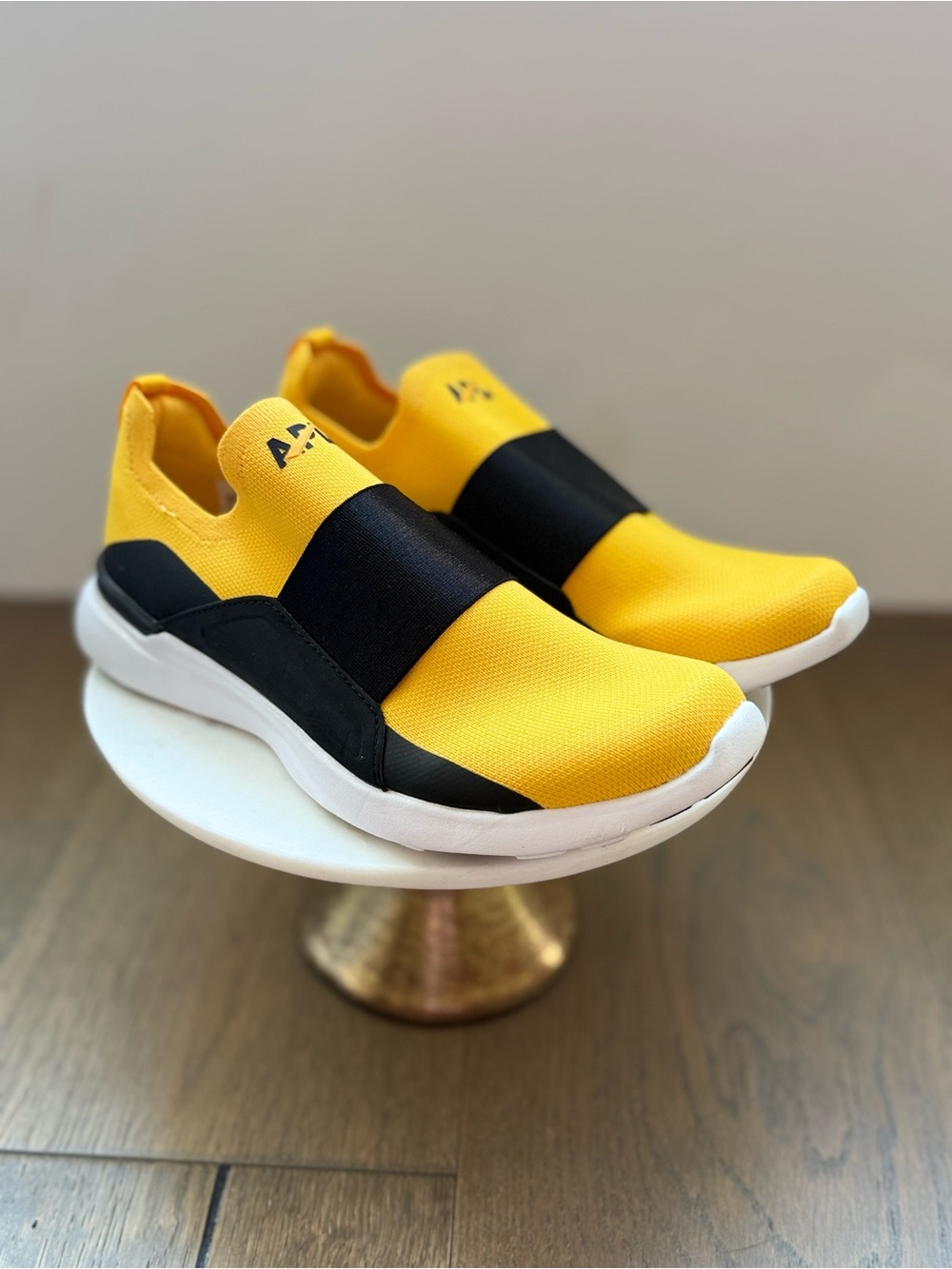 APL TechLoom Bliss slip-on sneakers
